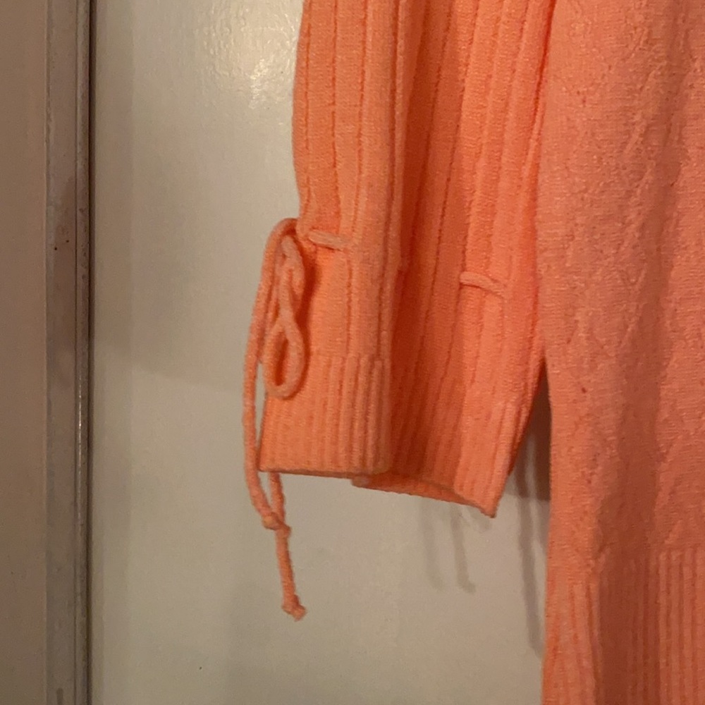Sweater - Picture 2 of 4